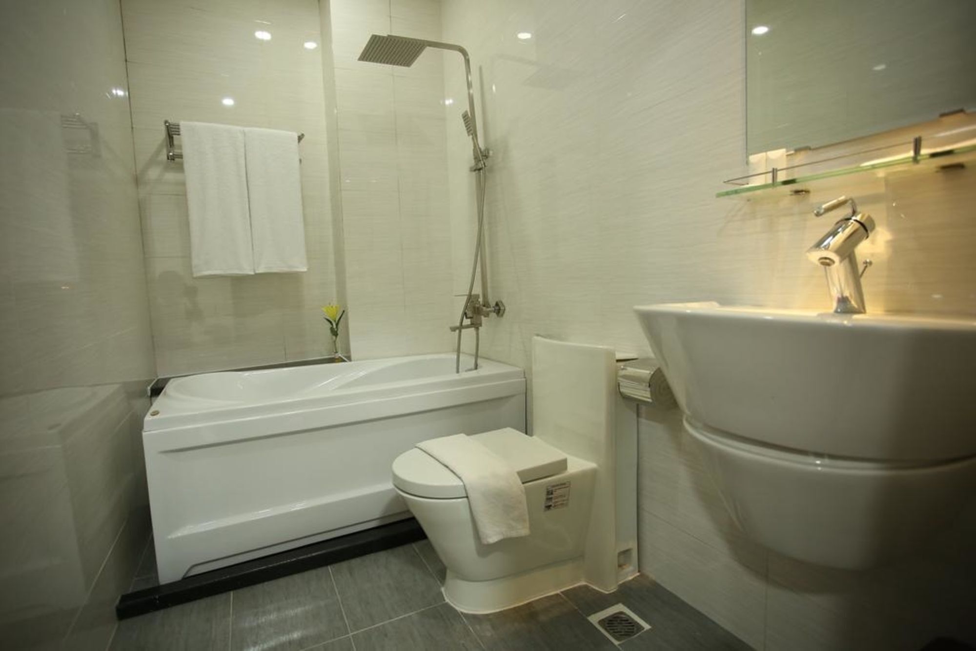 Diamond Luxury Ben Thanh Căn hộ TP. Hồ Chí Minh